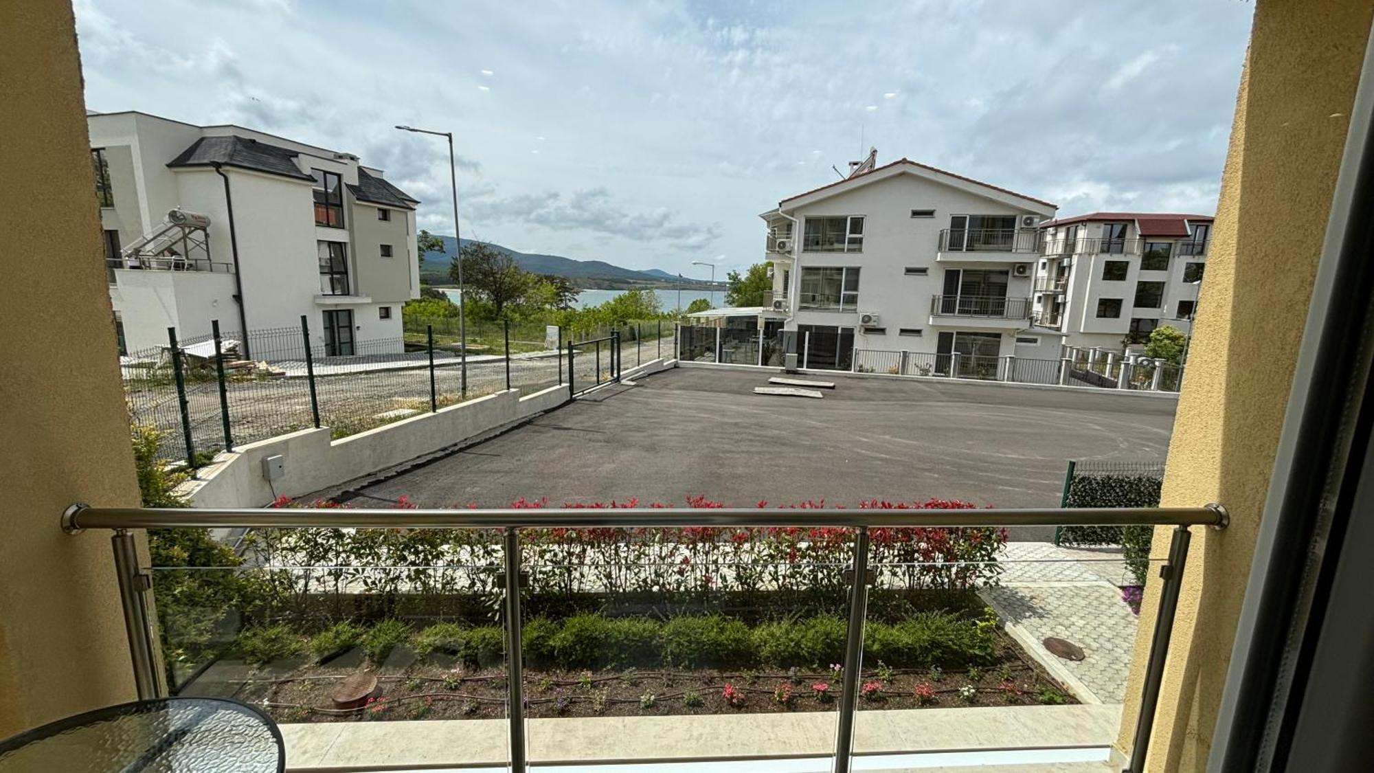 Семеен Хотел Сирена Ahtopol Exterior foto